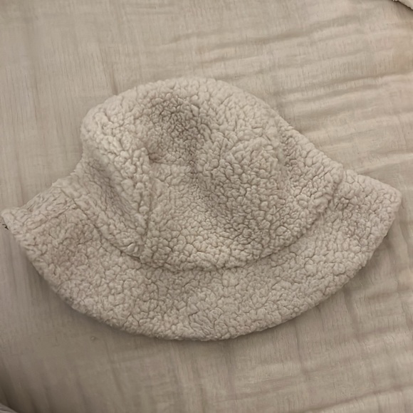 Lululemon winter hat - Picture 2 of 3